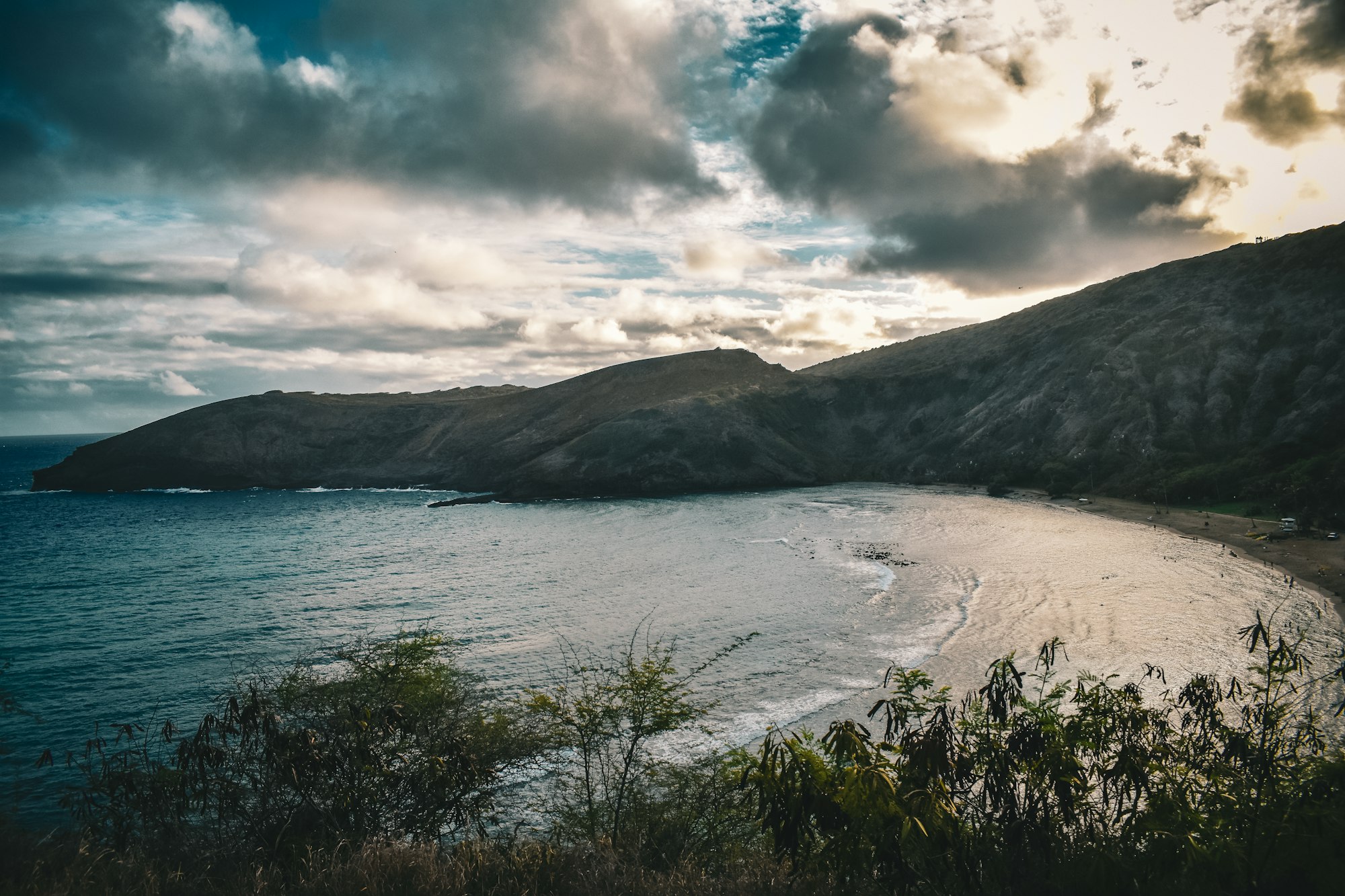 Hawaii in Shoulder Season: Best Months for Families to Visit